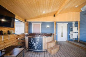 3 bedrooms House with big hot tube. Turku